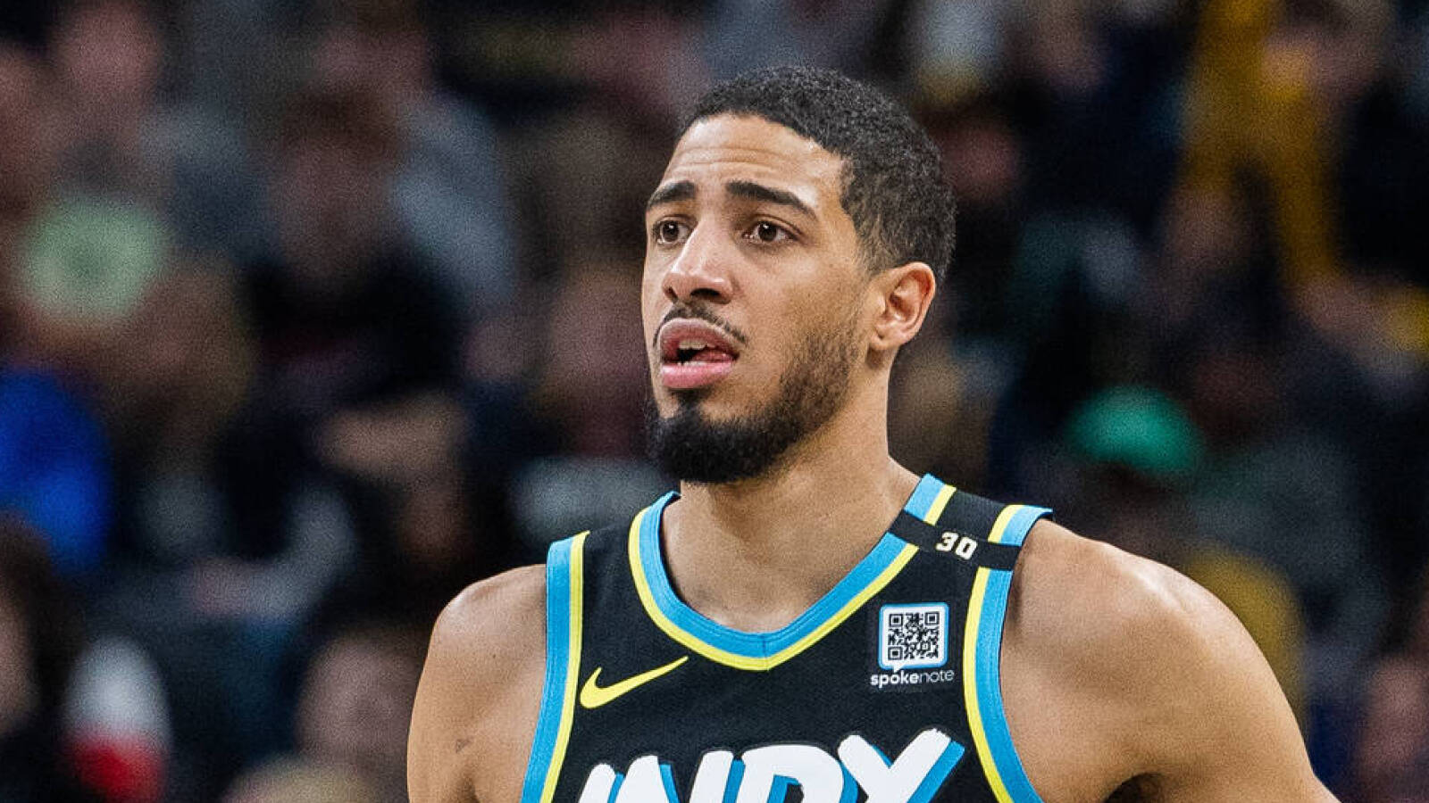 Watch: Pacers' Tyrese Haliburton caps high-scoring first quarter with flashy assist to Obi Toppin