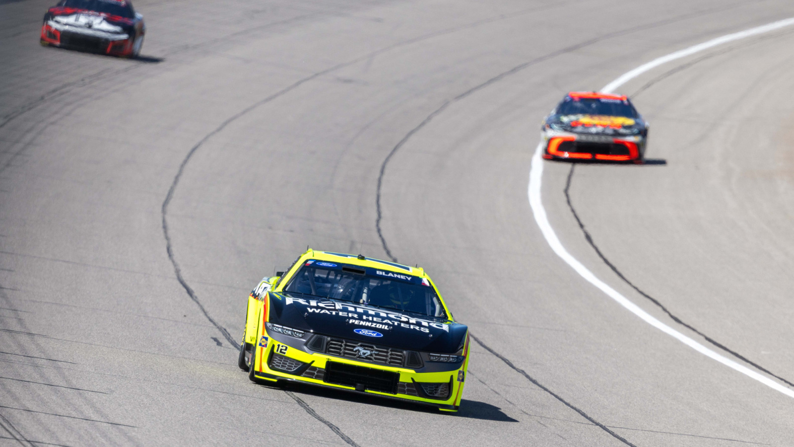 NASCAR Cup Series race at Atlanta delayed by lightning, rain