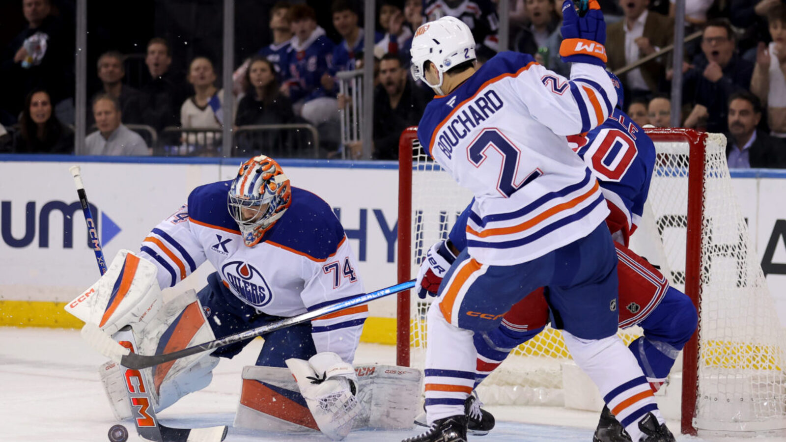 Oilers’ Goalie Question Gets Complicated with Skinner’s Shutout
