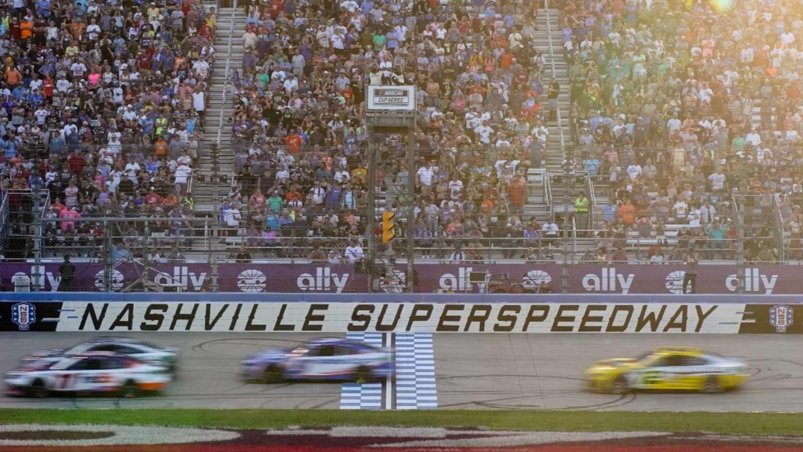 NASCAR Predictions: Projecting winner, entire order of finish for Ally 400 in Nashville