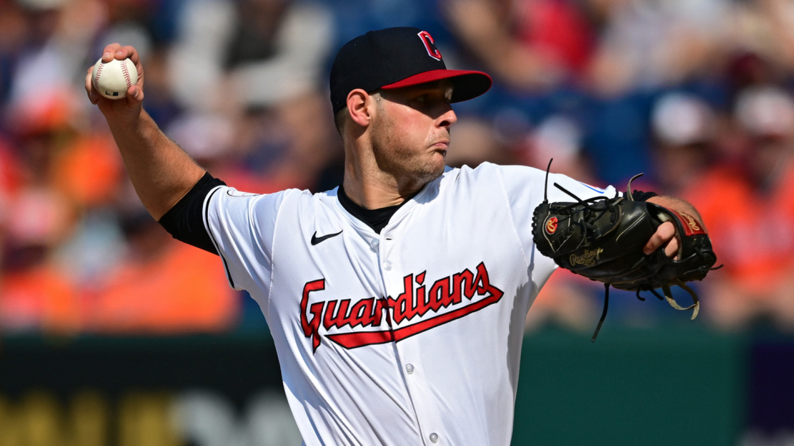 Braves sign pitcher with limited MLB experience to one-year deal