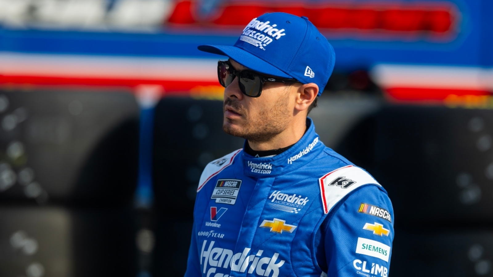 Kyle Larson squeezes Ty Dillon into wall at Michigan, called out for hypocrisy