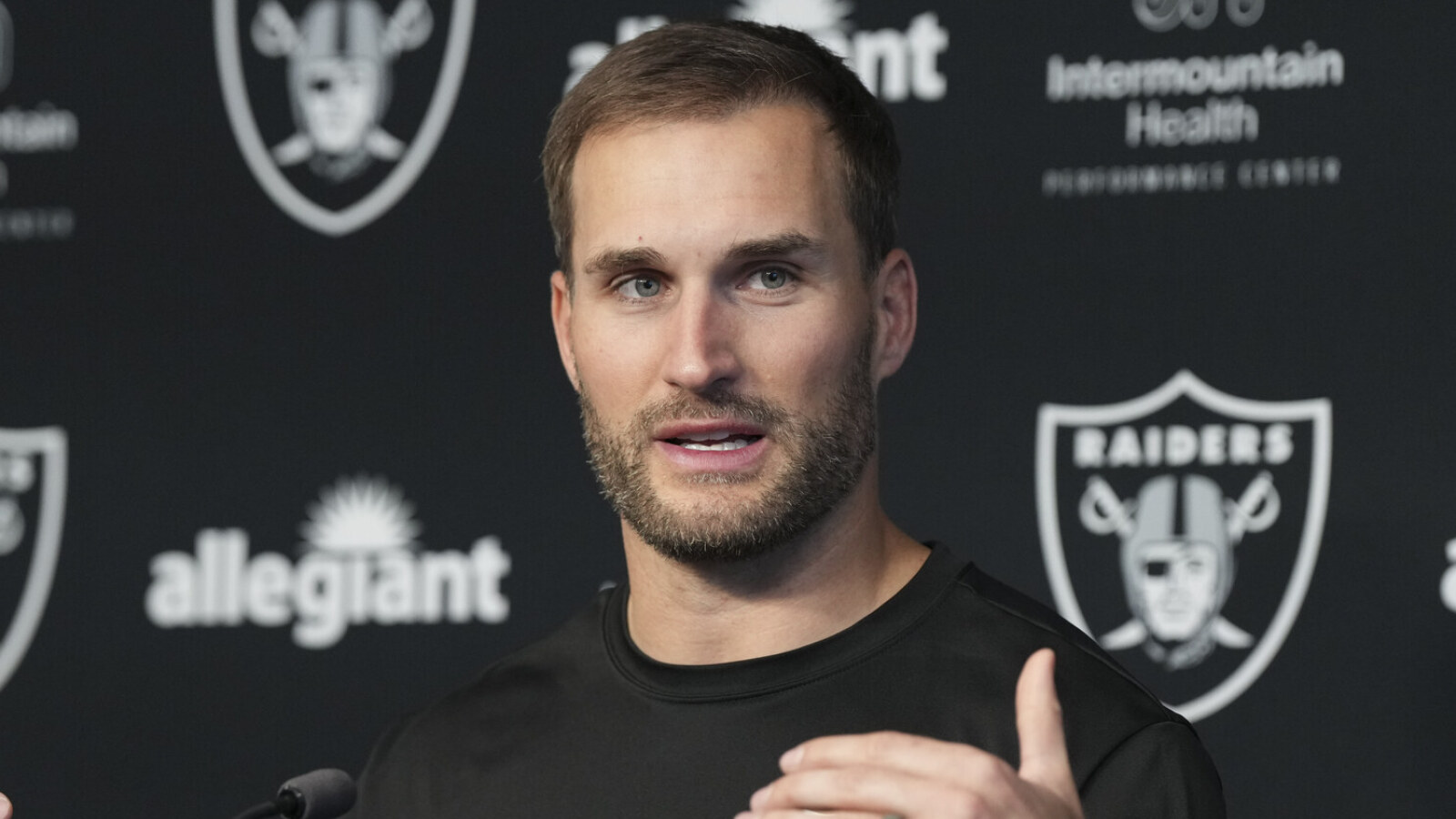 How Kirk Cousins is already showing the Raiders QB1 behavior