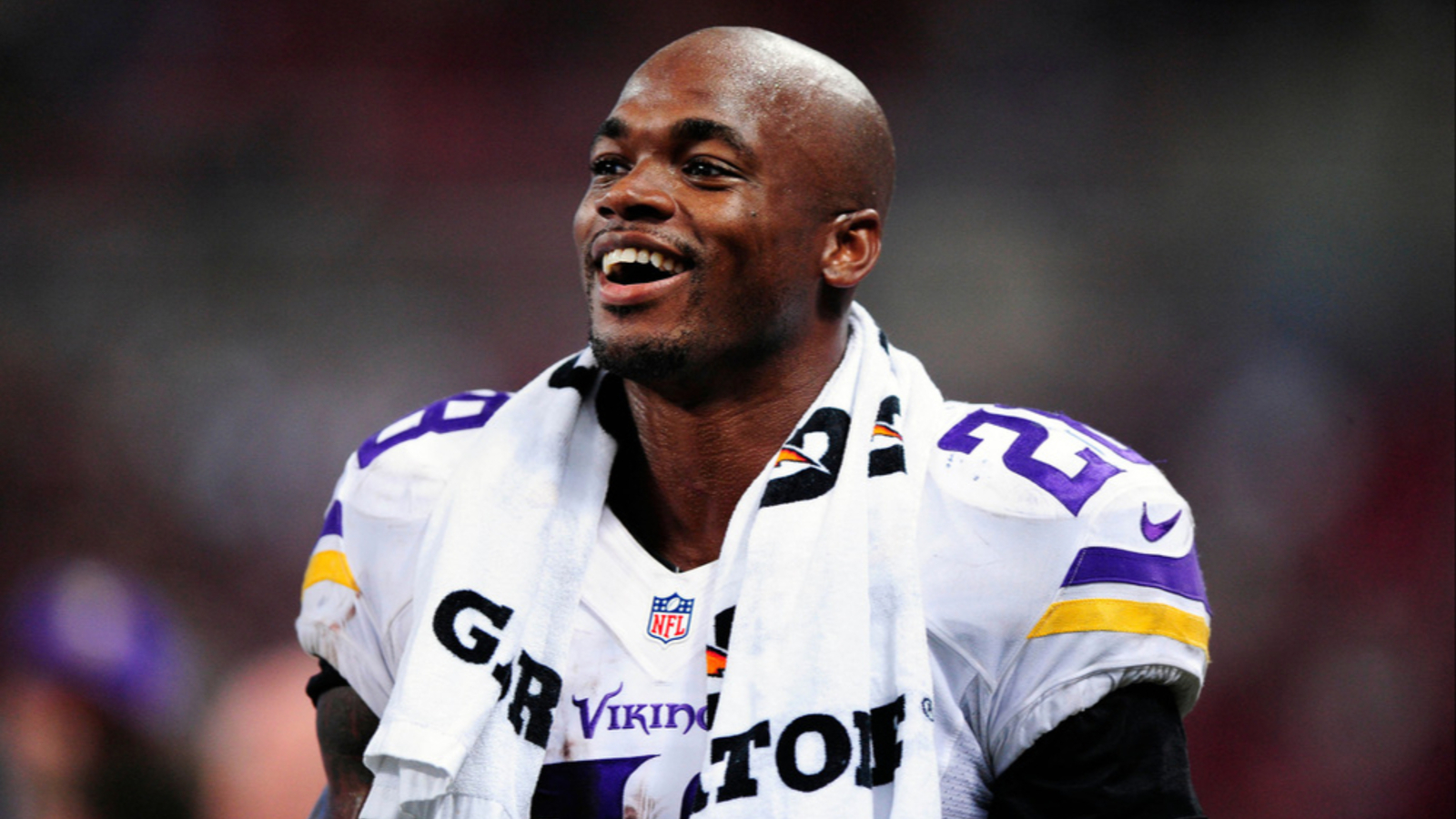 Adrian Peterson set to be inducted into Vikings Ring of Honor
