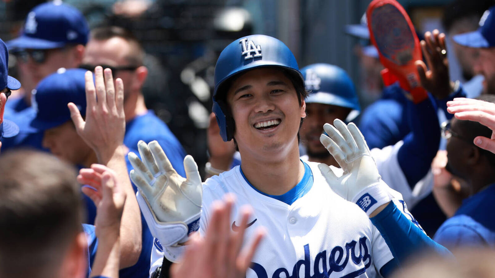 Watch: Shohei Ohtani homers twice as Dodgers sweep Braves