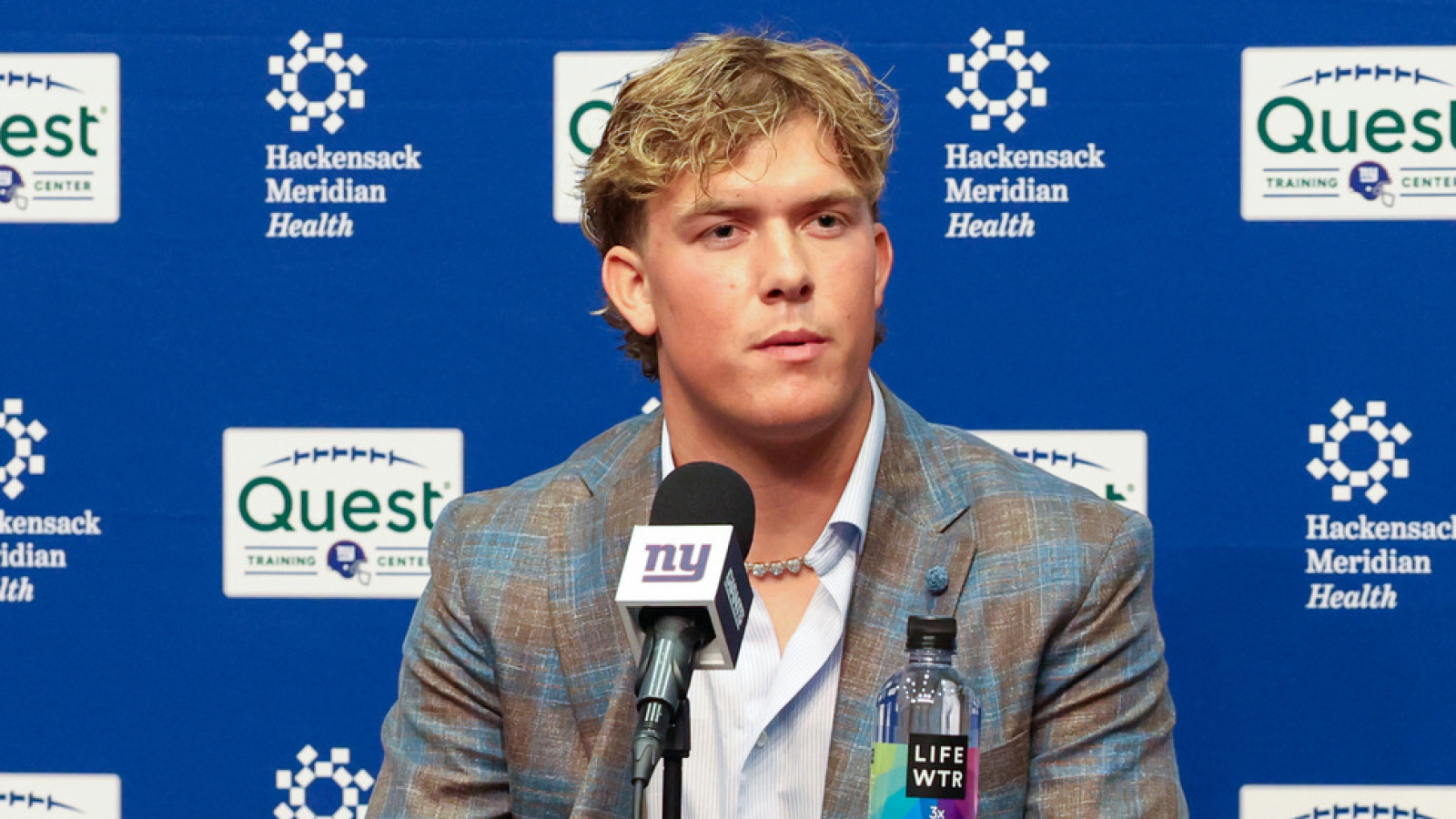Team executive explains why Giants should make this Jaxson Dart decision