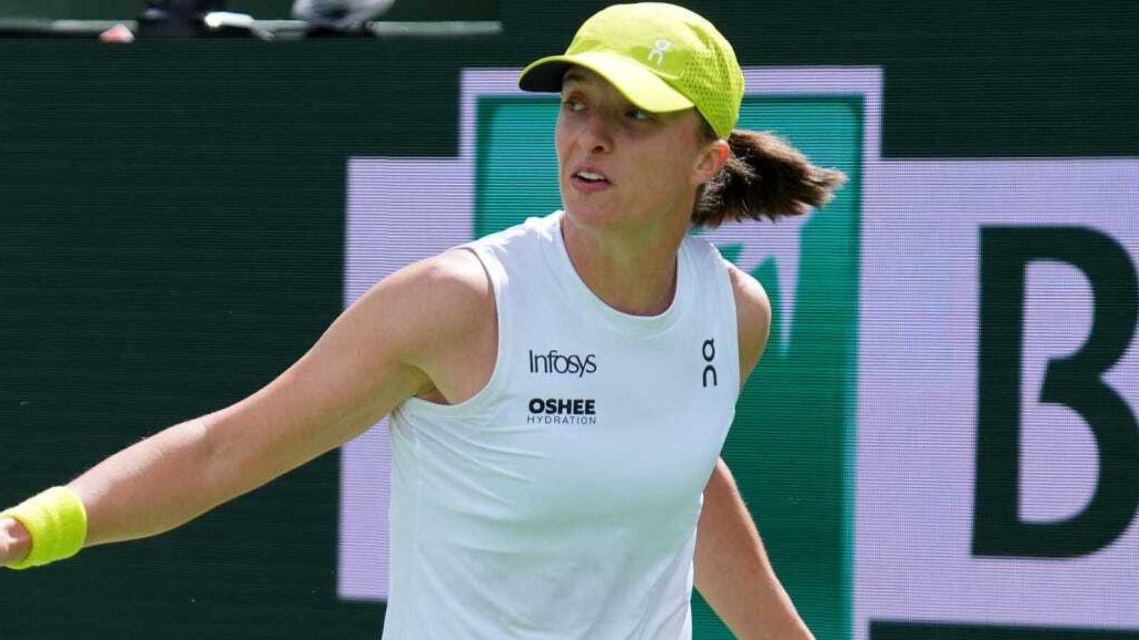 Iga Swiatek eclipses longstanding Serena Williams record