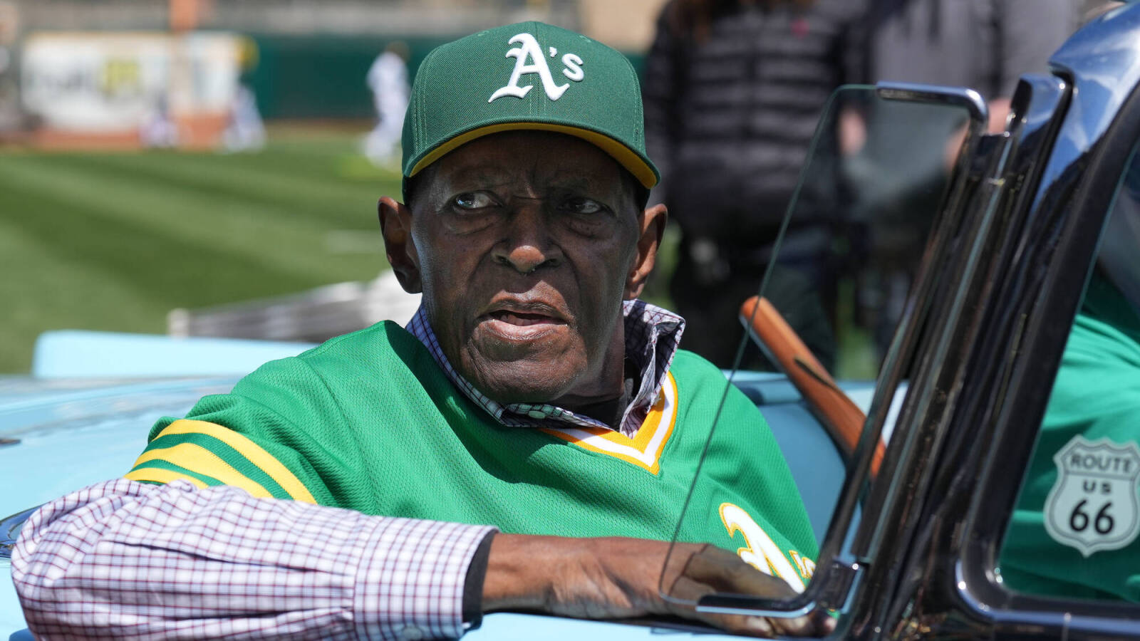 Legendary Athletics pitcher Vida Blue passes away