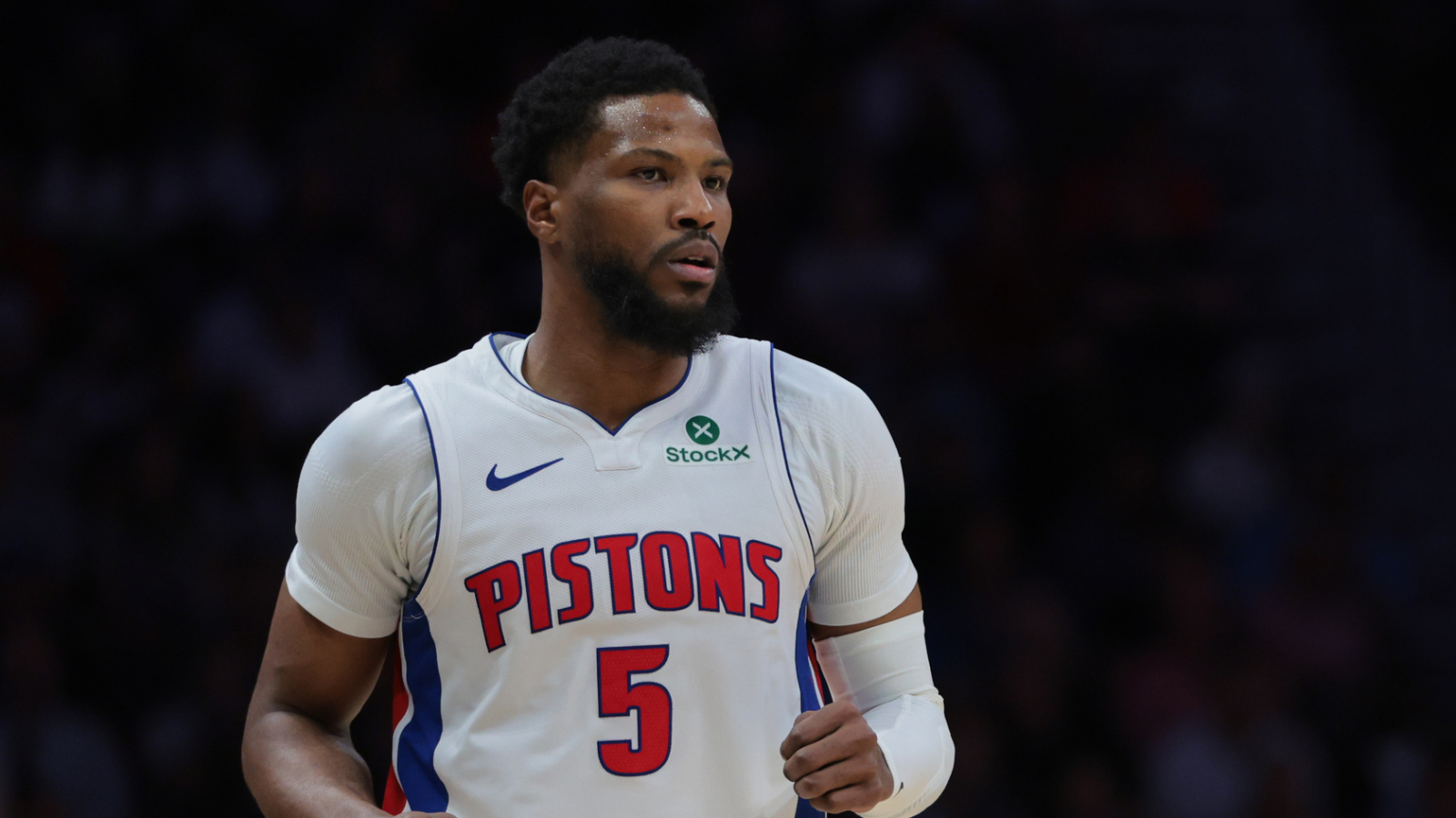 Free-agent sharpshooter hints at next career move