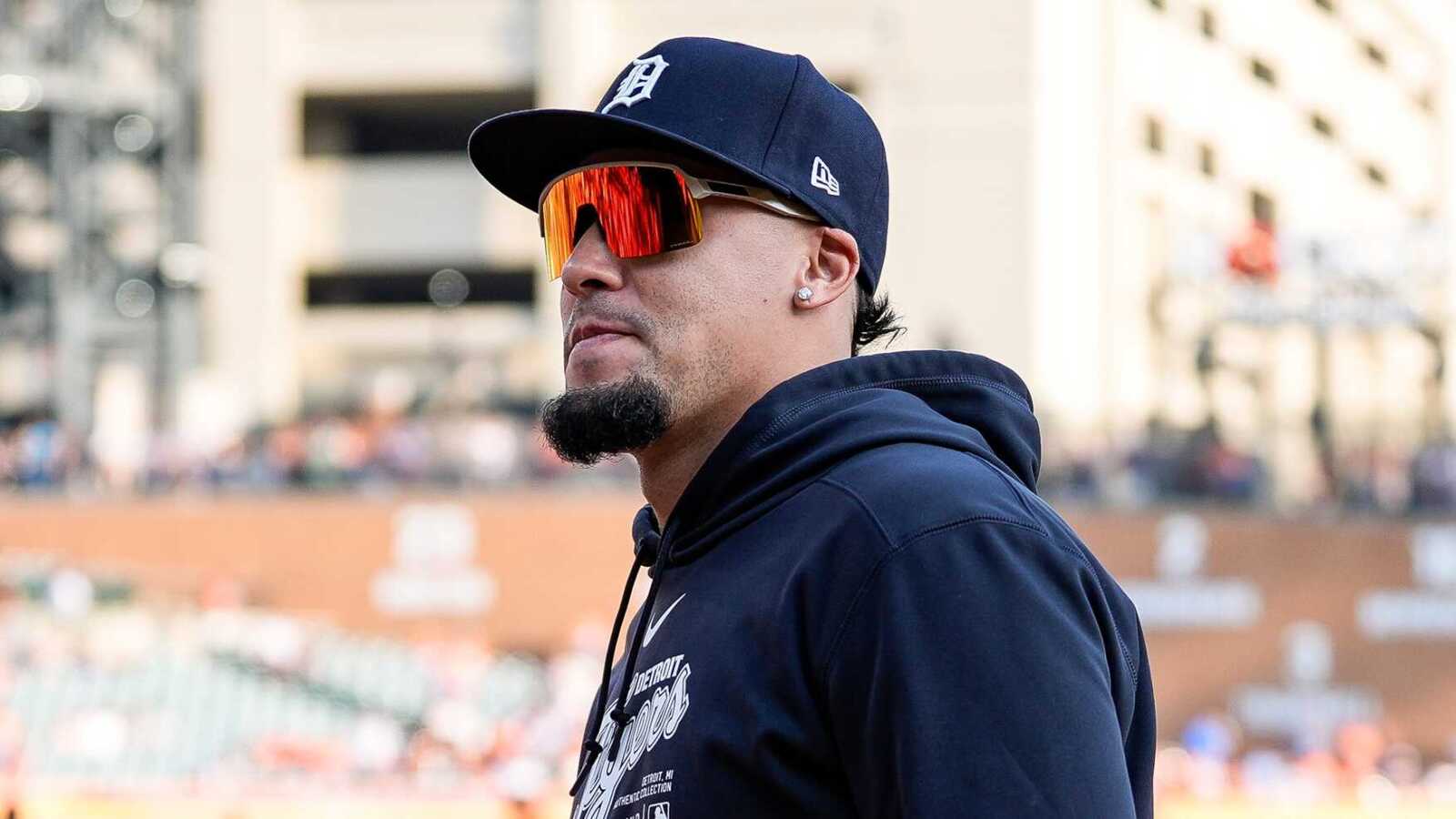 Tigers' Javier Baez attempting surprising position change