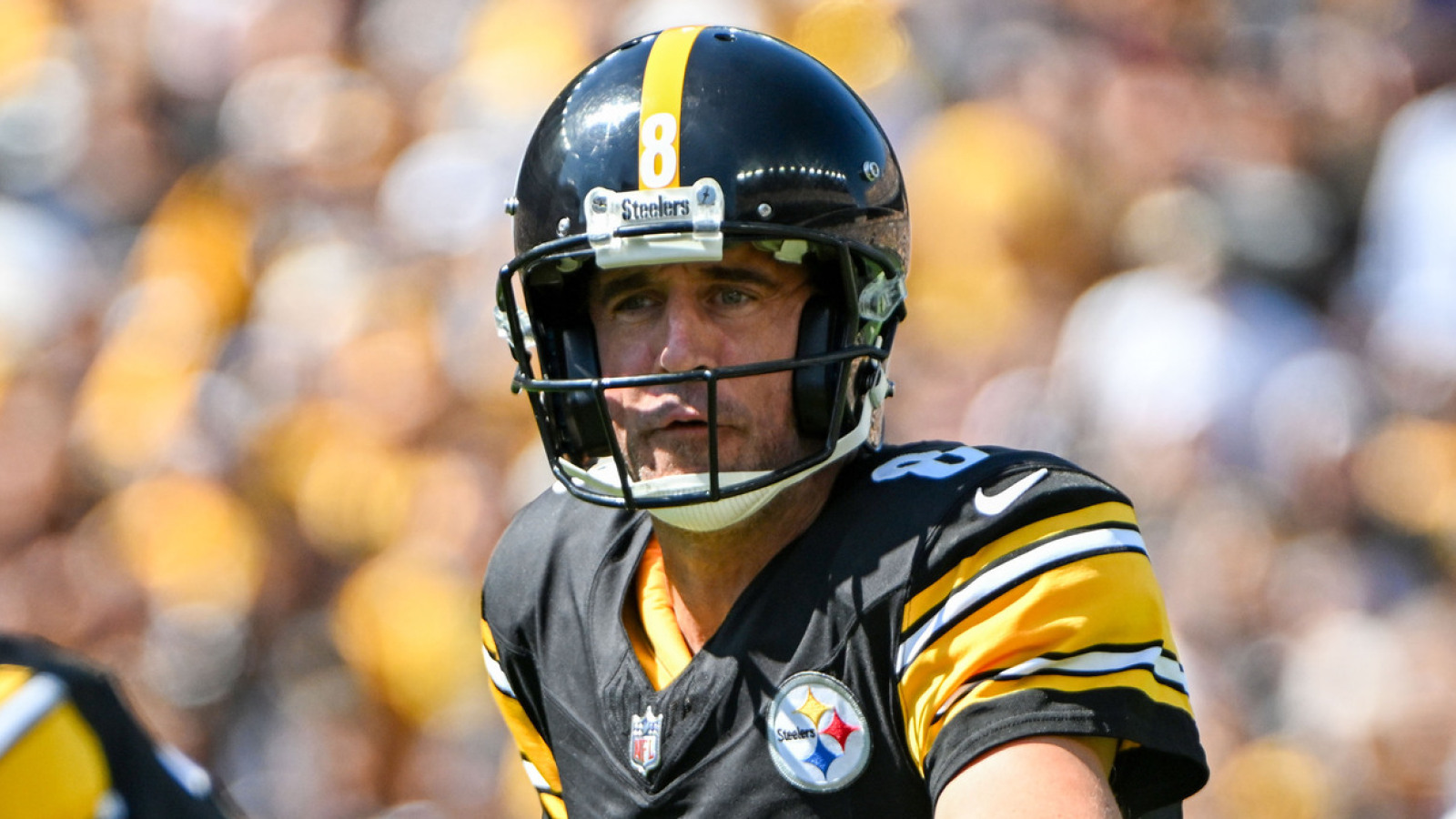 Steelers legend says team is 'afraid' to do this with Aaron Rodgers