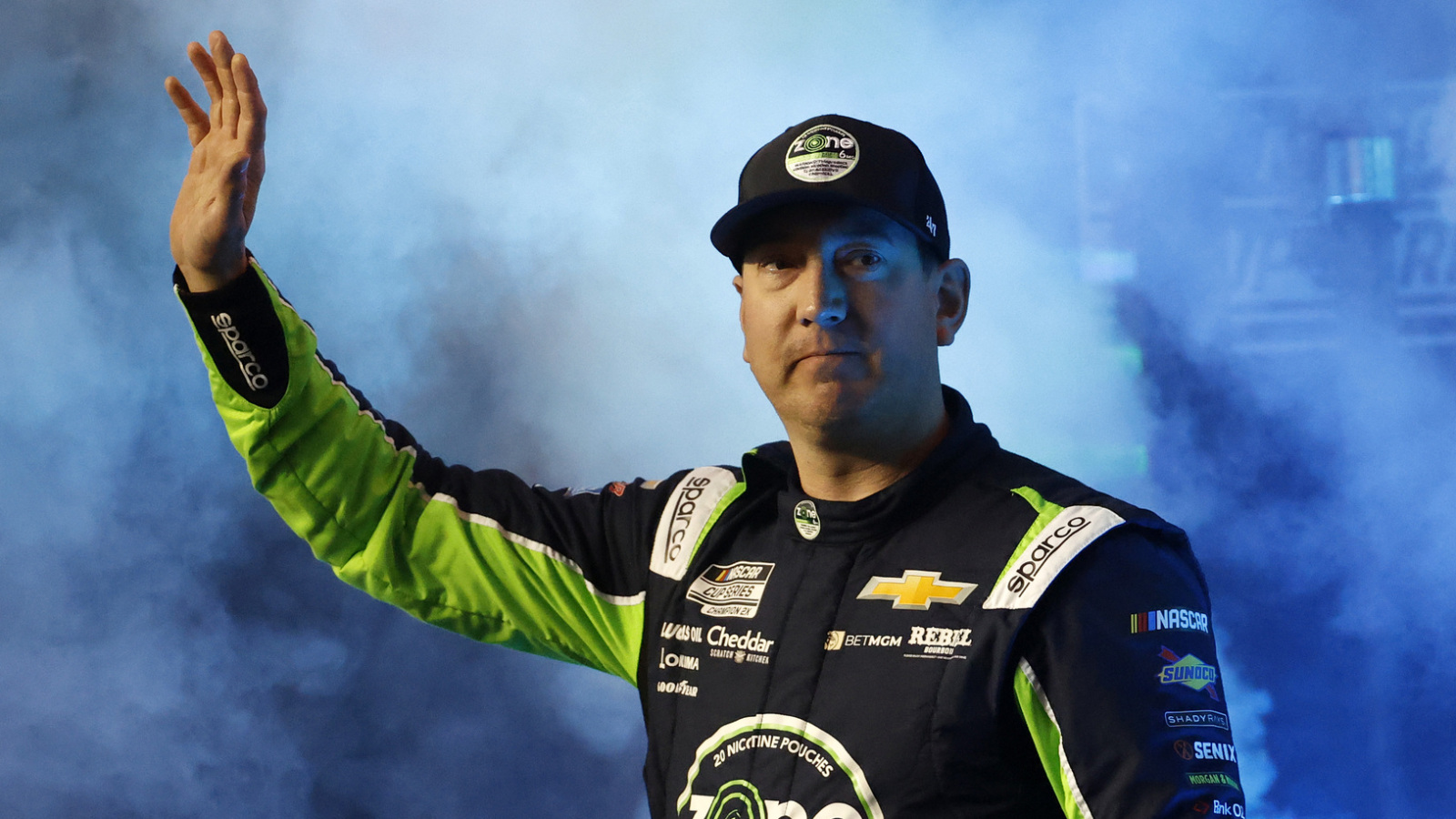 Watch: Kyle Busch beats Stewart Friesen in photo finish at Atlanta