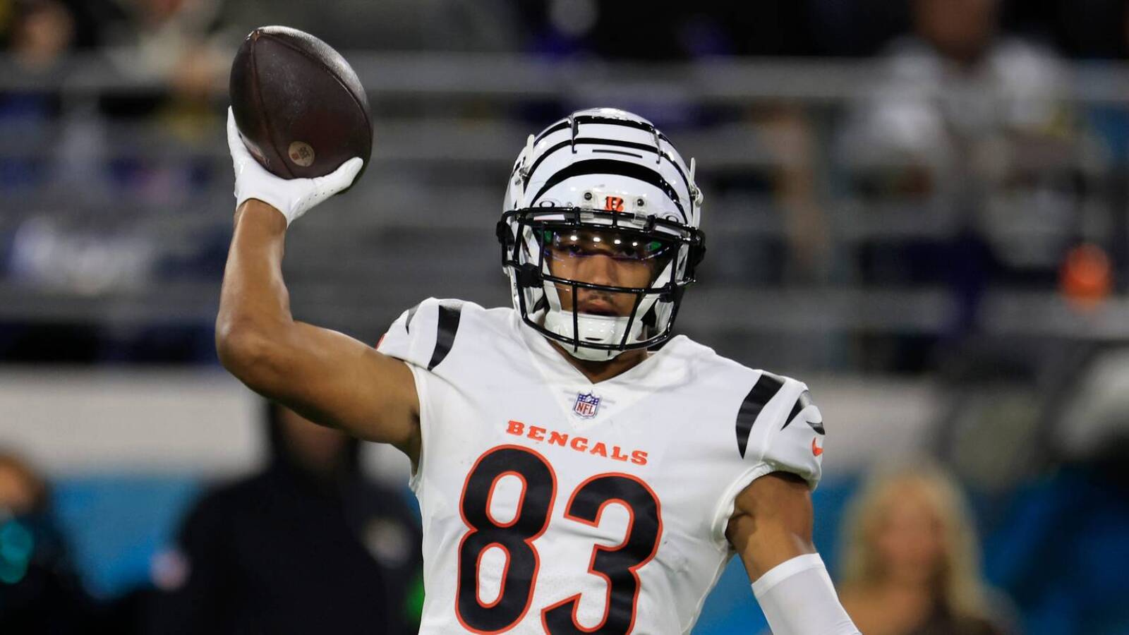 Longtime Bengals WR visits Chargers, to meet with Titans