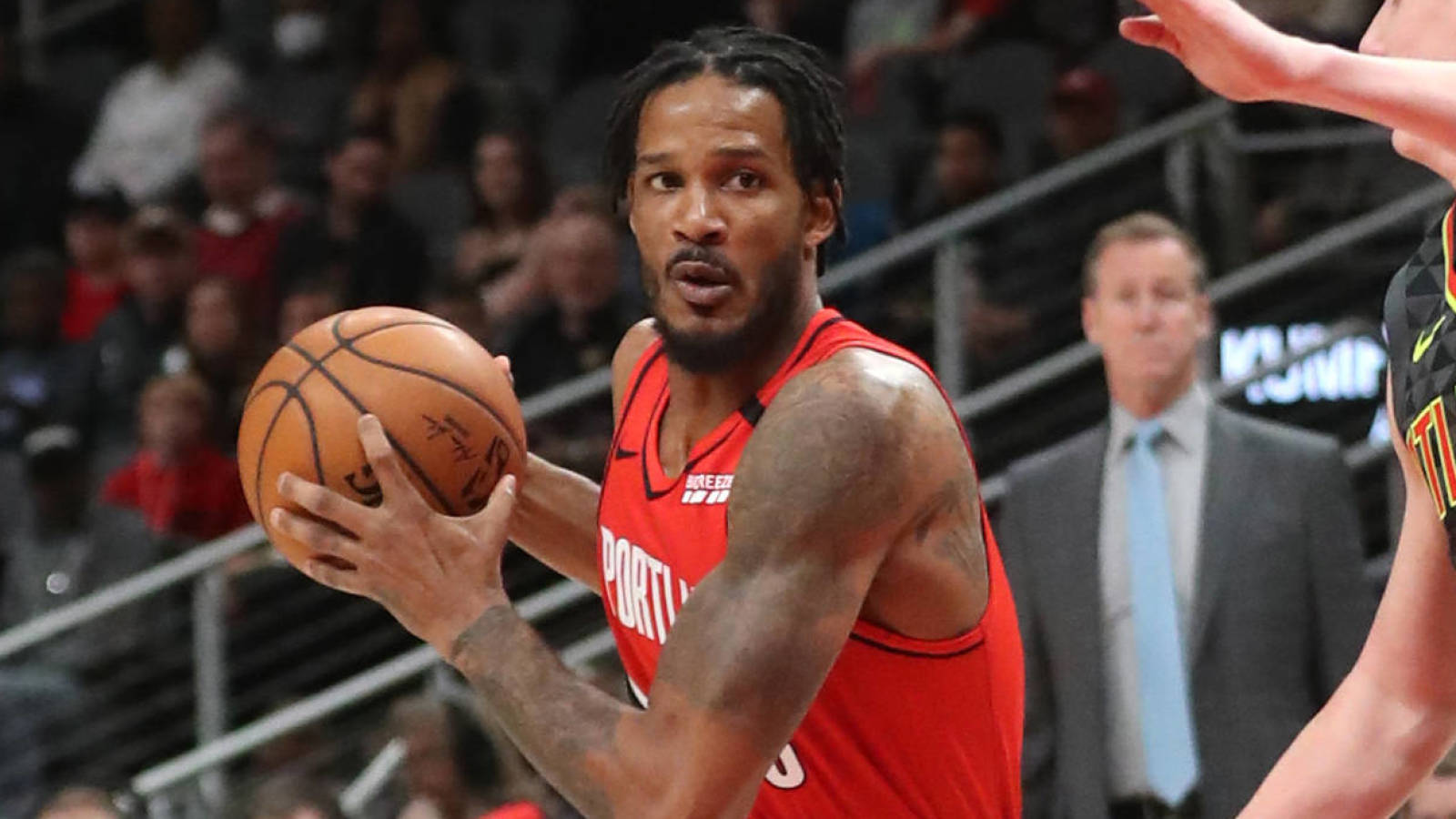Rockets trade Trevor Ariza, No. 16 pick to Pistons for future first-rounder