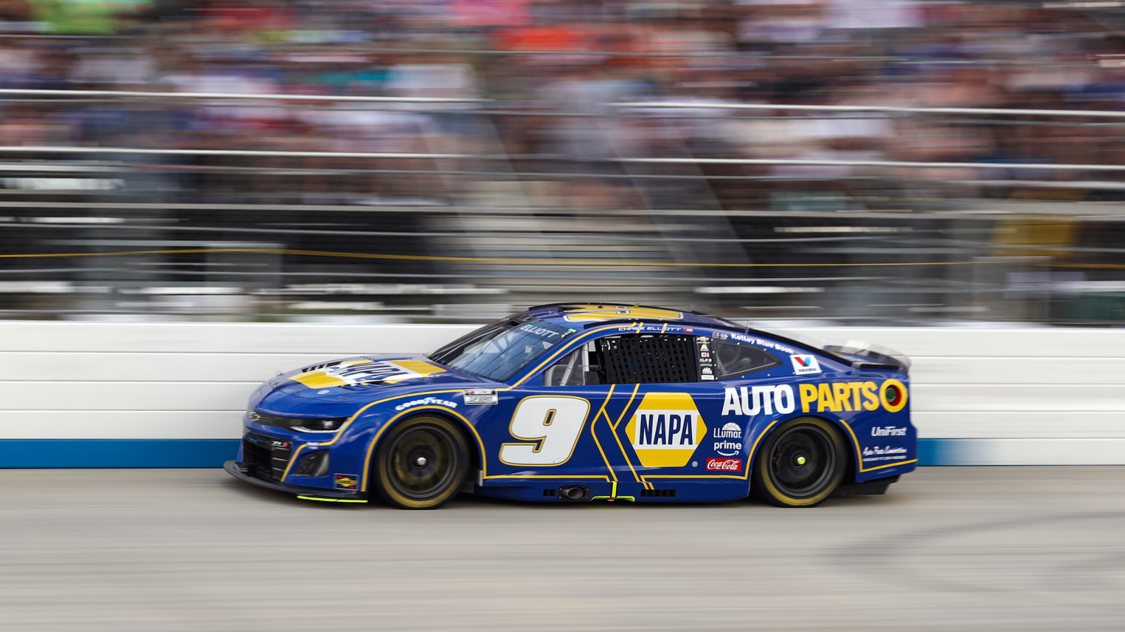 Kyle Petty Not Impressed By 'Mediocre Consistent' Chase Elliott Leading NASCAR Standings: 'He’s Not My Guy'