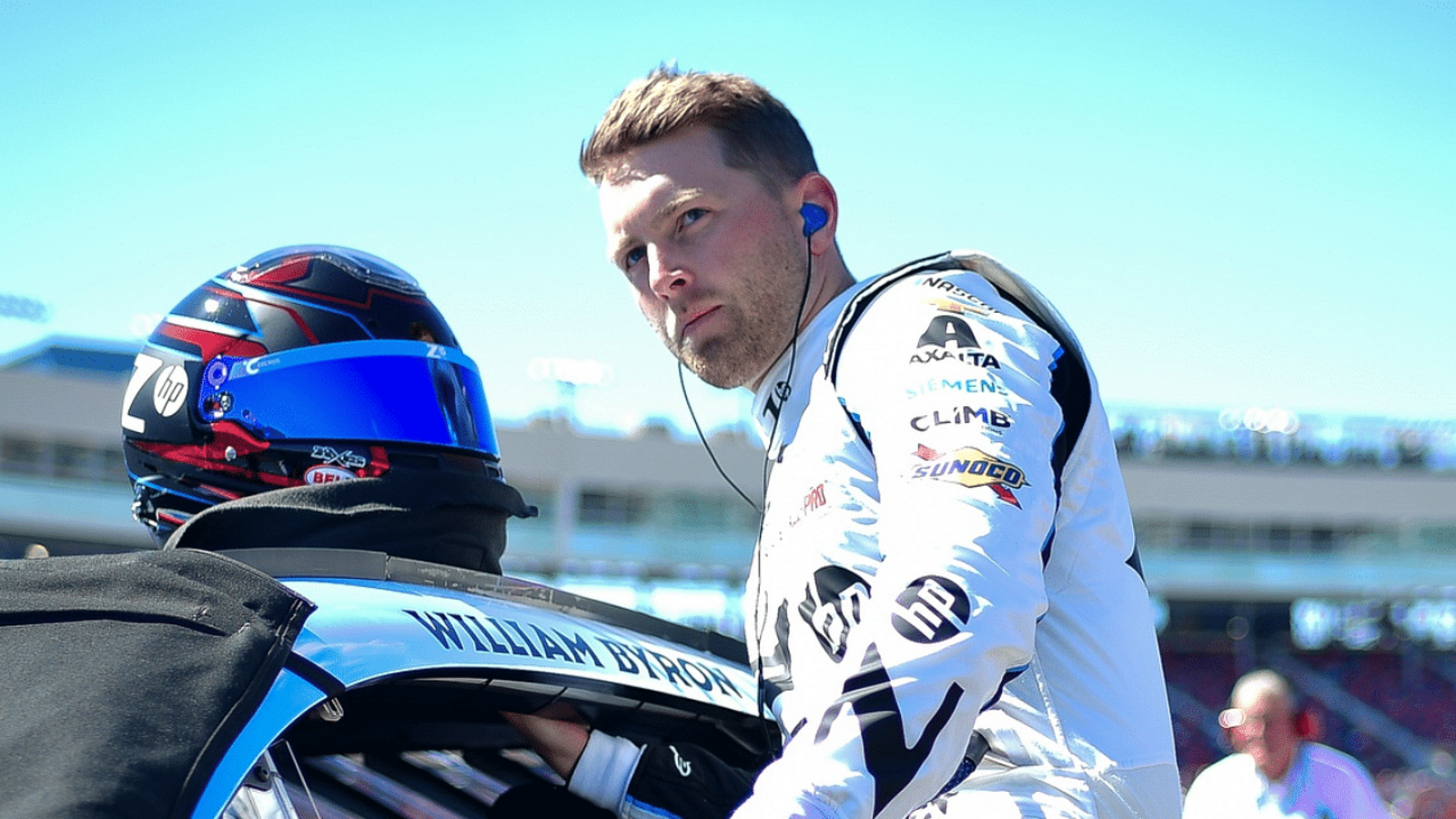 Despite Top-10 Kansas Finish, William Byron’s Lack of Speed Has Jeff Gordon and Hendrick Motorsports ‘Scratching Their Heads’