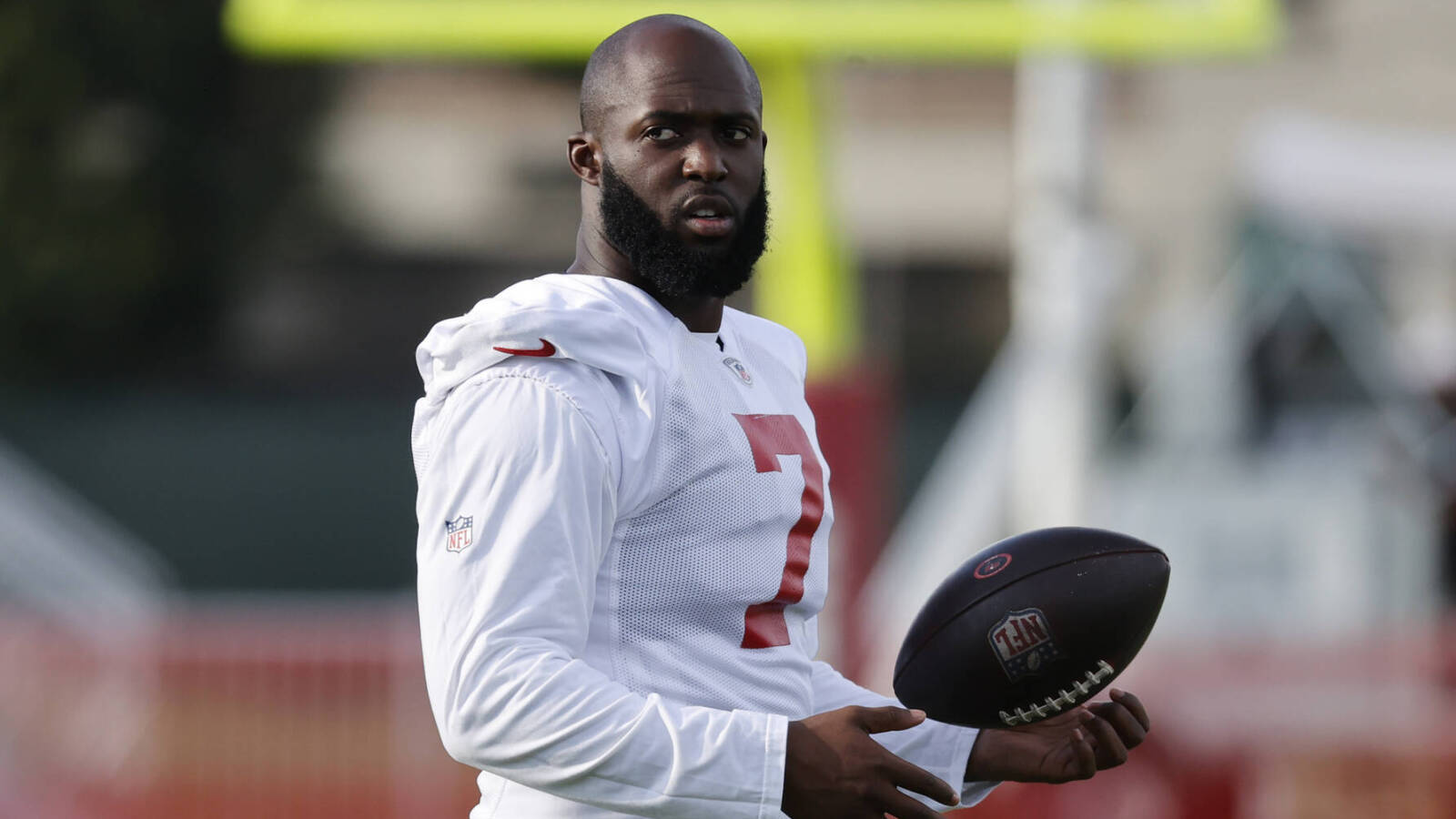 Buccaneers re-sign RB Leonard Fournette to three-year, $21M contract