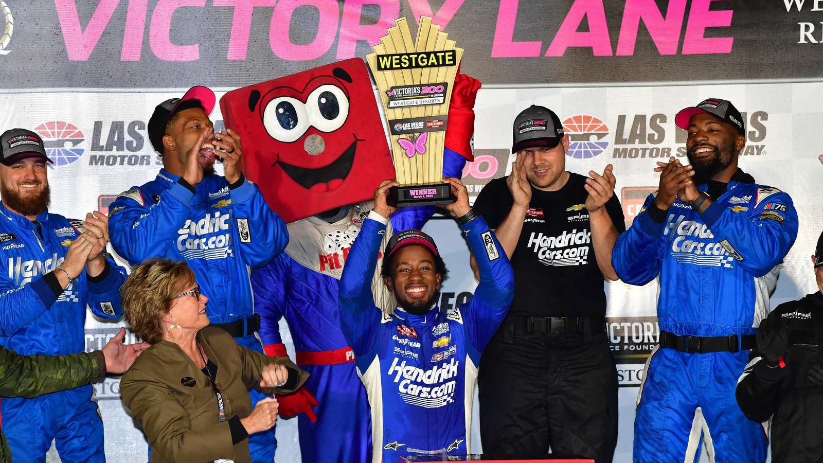 'LFG, incredible,' Dale Earnhardt Jr. and Kyle Larson celebrate Rajah Caruth’s Las Vegas Truck Race win