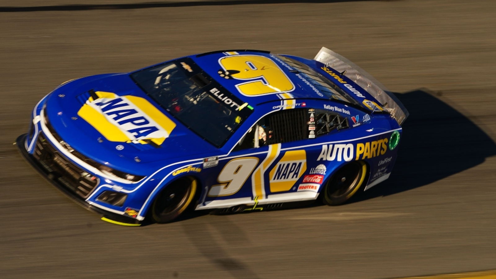 Chase Elliott to start at the rear for ‘unapproved adjustments’ ahead of Ambetter Health 400