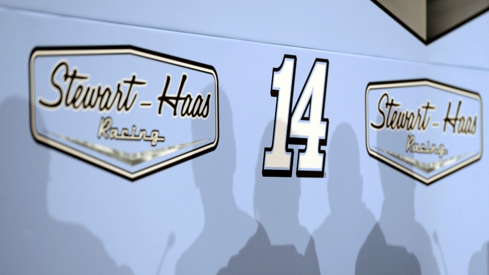 Kevin Harvick, Clint Bowyer react to Stewart-Haas Racing shutting down, legacy