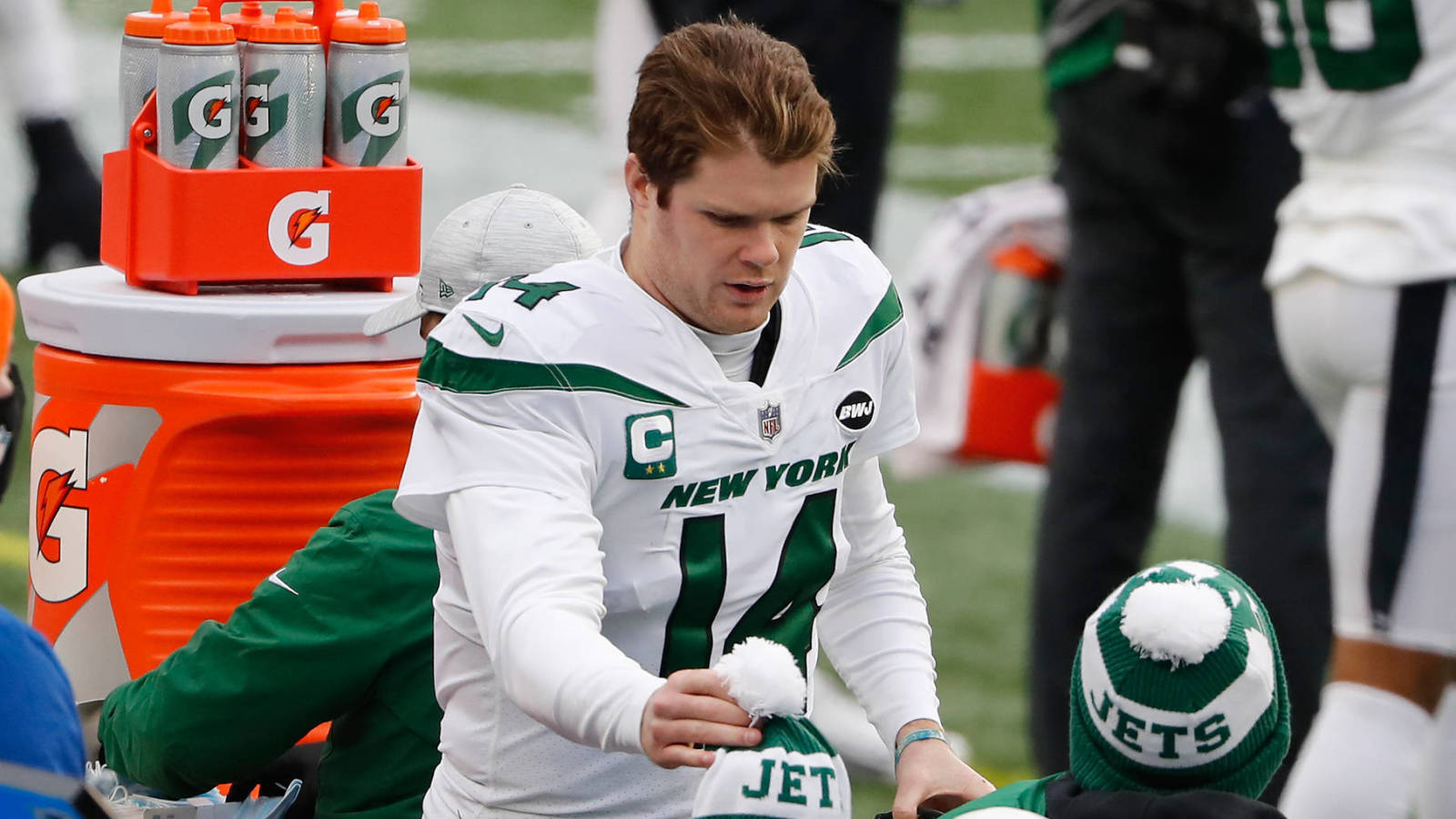 Mark Sanchez thinks Jets need to part ways with Sam Darnold: 'It's not fair to the kid' - NewsOpener Mark Sanchez thinks Jets need to part ways with Sam Darnold: 'It's not fair to the kid'