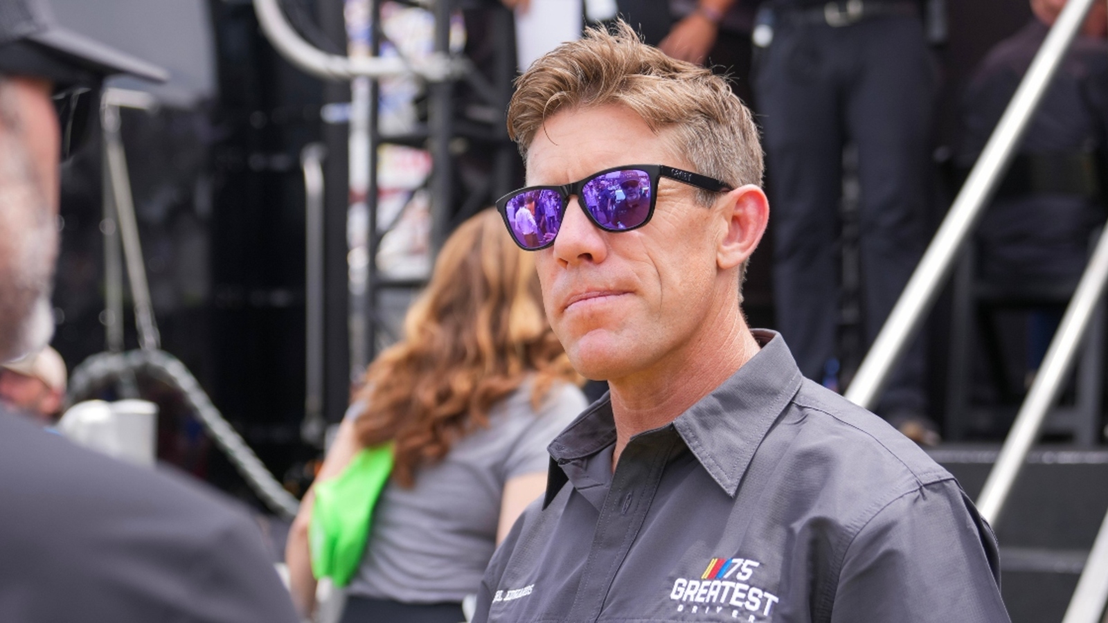 Carl Edwards declines Kyle Larson’s offer to serve as substitute driver during All-Star practice