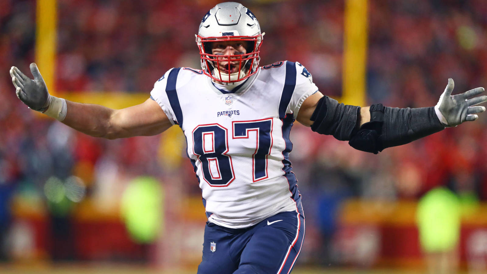 Patriots Trade Rob Gronkowski To Bucs For Fourth Round Pick Yardbarker Patriots Trade Rob Gronkowski To Bucs For Fourth Round Pick Yardbarker