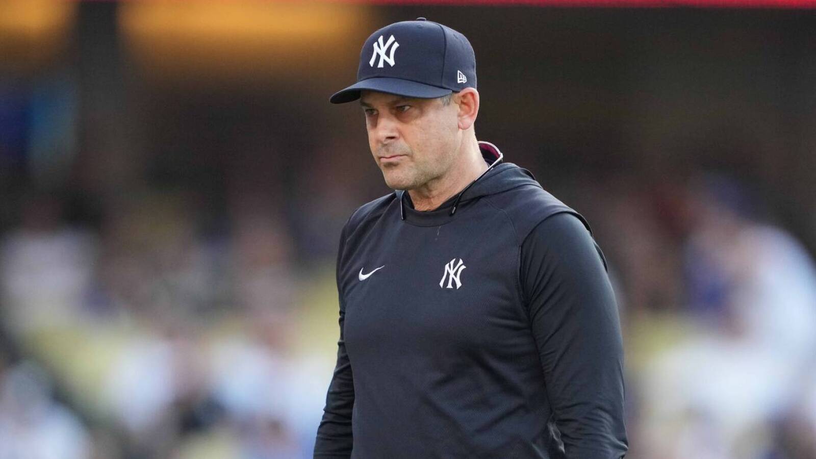 Red Sox icon voices support for Yankees' Aaron Boone