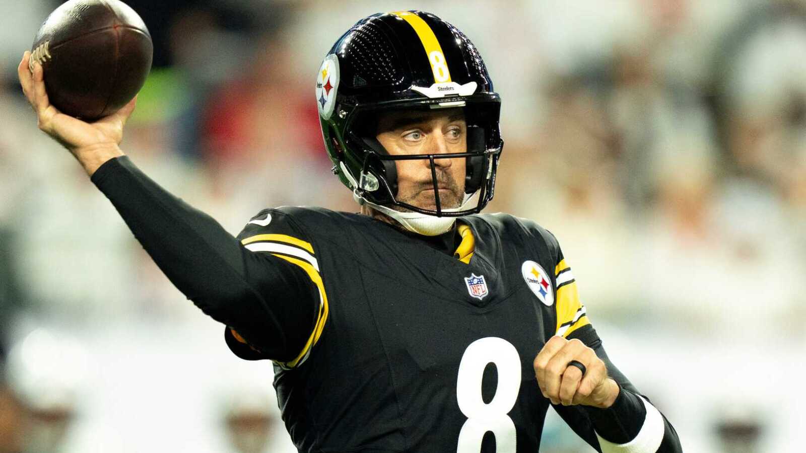 In stunning twist, Aaron Rodgers has been Steelers' biggest bright spot