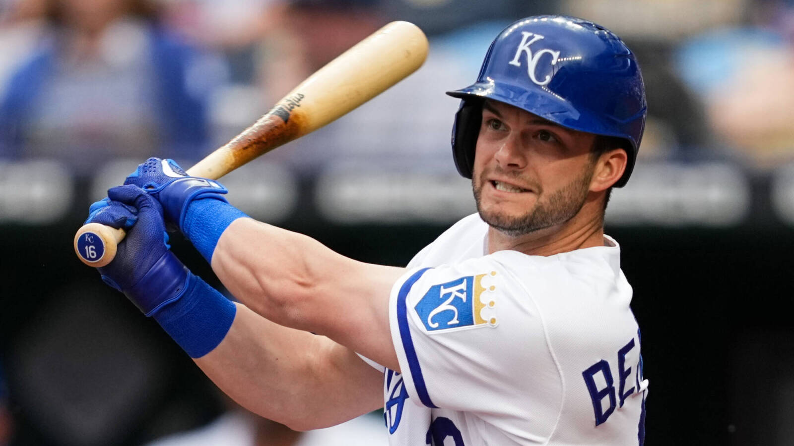 Newly acquired All-Star OF Andrew Benintendi expected to get vaccinated following trade to Yankees