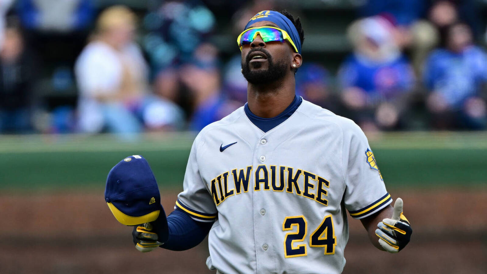 Brewers Cubs Benches Clear After Andrew Mccutchen Hbp Yardbarker