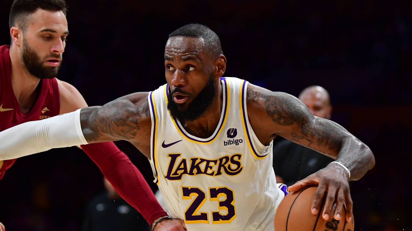 Report: LeBron James seeking unique clause with new Lakers contract