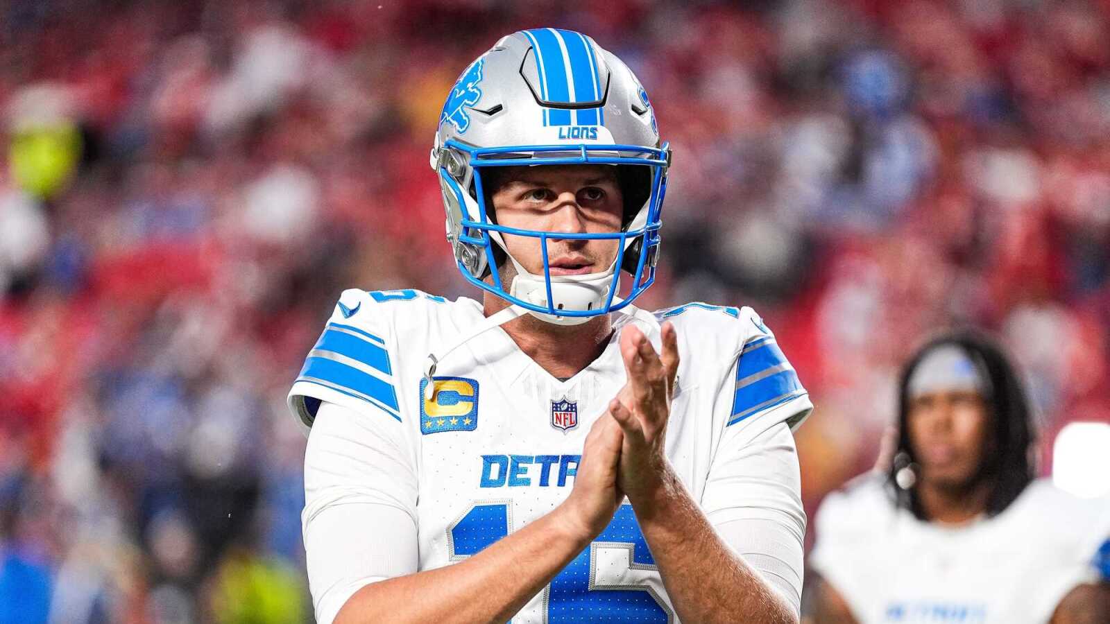 Lions lose touchdown on illegal motion by Jared Goff