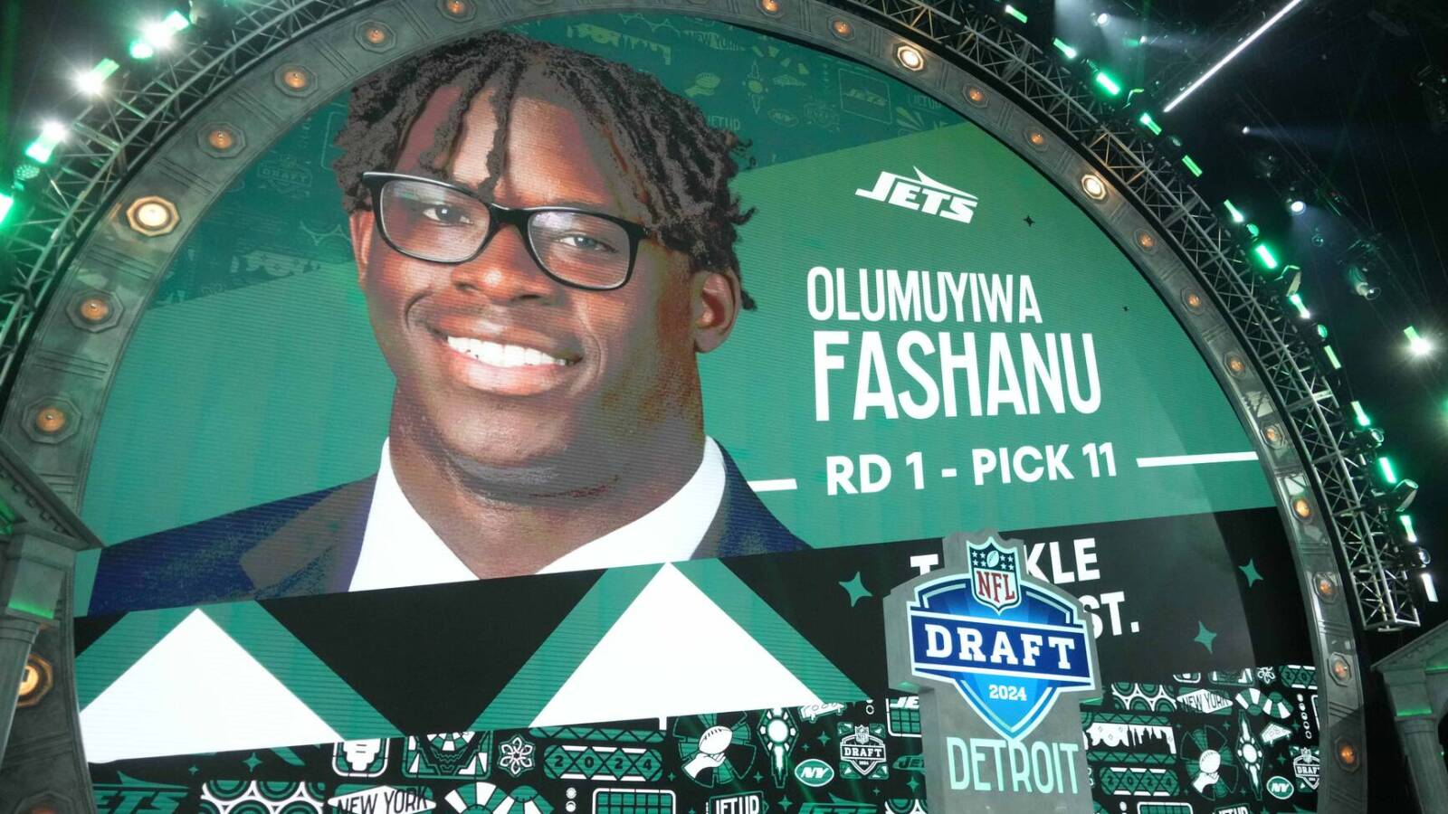 Executives seem split on Jets drafting Olu Fashanu over playmaker