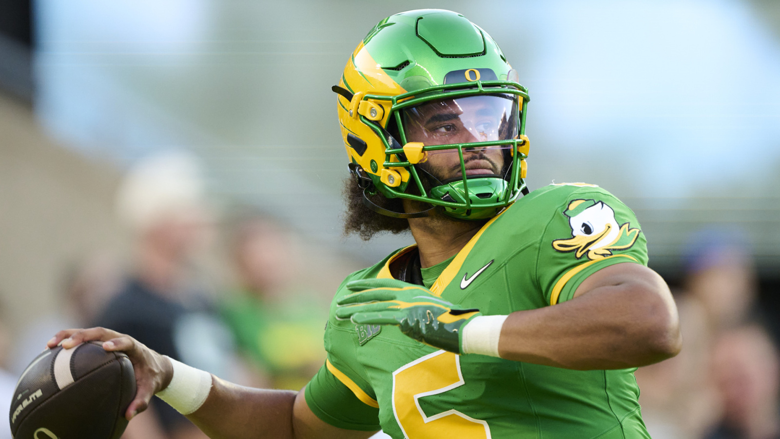 Dante Moore taken to hospital after head hit vs USC; Desman Stephens ejected for targeting