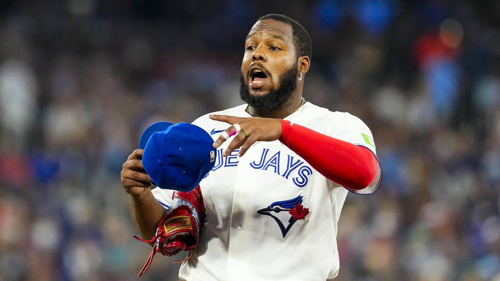 Blue Jays provide update after Vladimir Guerrero Jr. exits Yankees win early