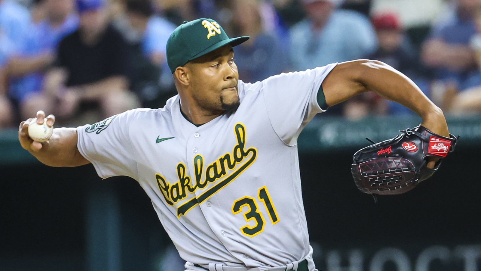 Former All-Star pitcher training for MLB comeback