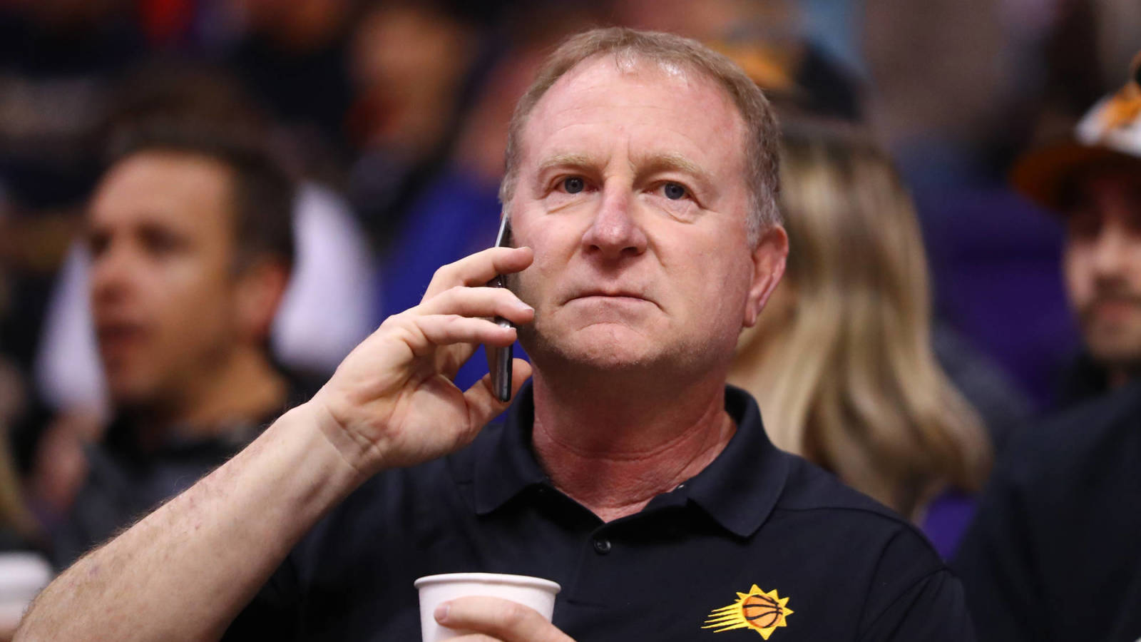 Robert Sarver's wife sent messages to ex-Suns employees, accused them of lying?