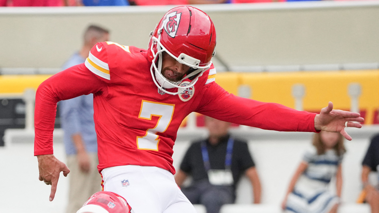 Chiefs' Harrison Butker drills 69-yard field goal in preseason game
