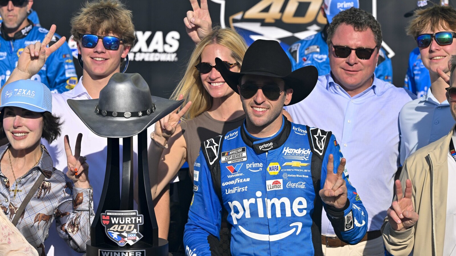 Chase Elliott focuses on building championship momentum after Texas win