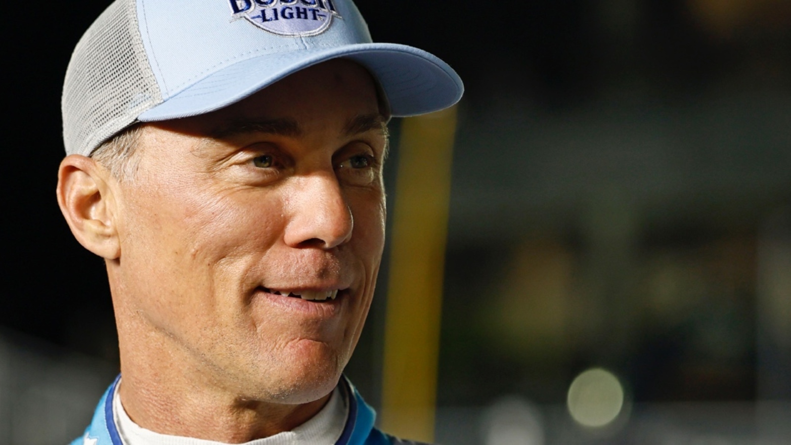 http://www.yardbarker.com/media/2/b/2b2696f4780969bdeab7d7fc4d179e9edbe845db/thumb_16x9/Kevin-Harvick-3.jpg