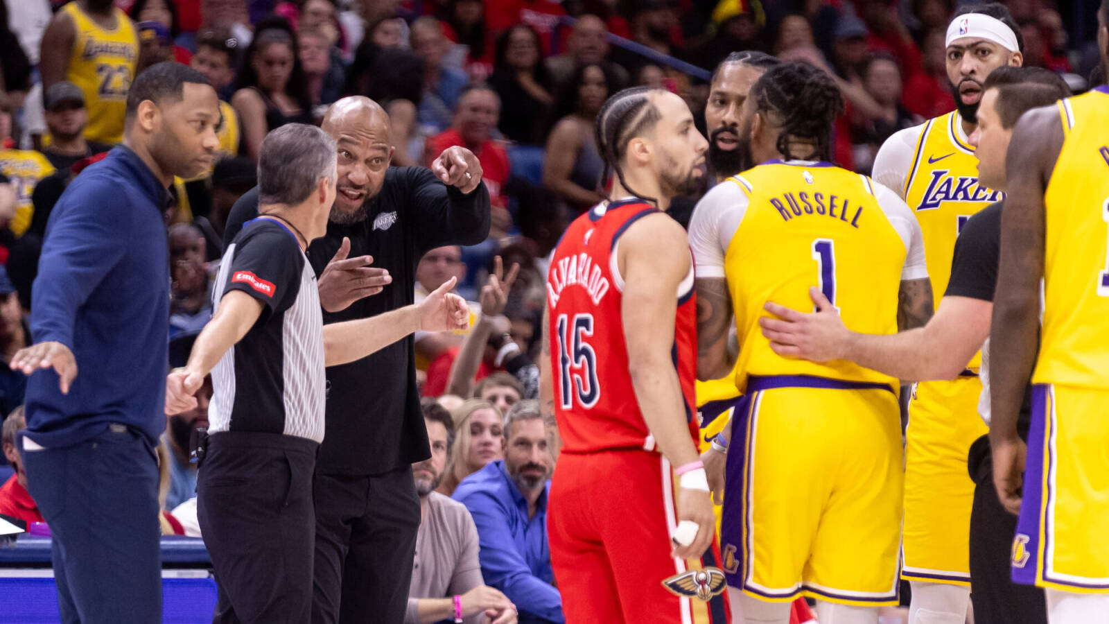 D’Angelo Russell, Jose Alvarado hit with technicals for heated moment