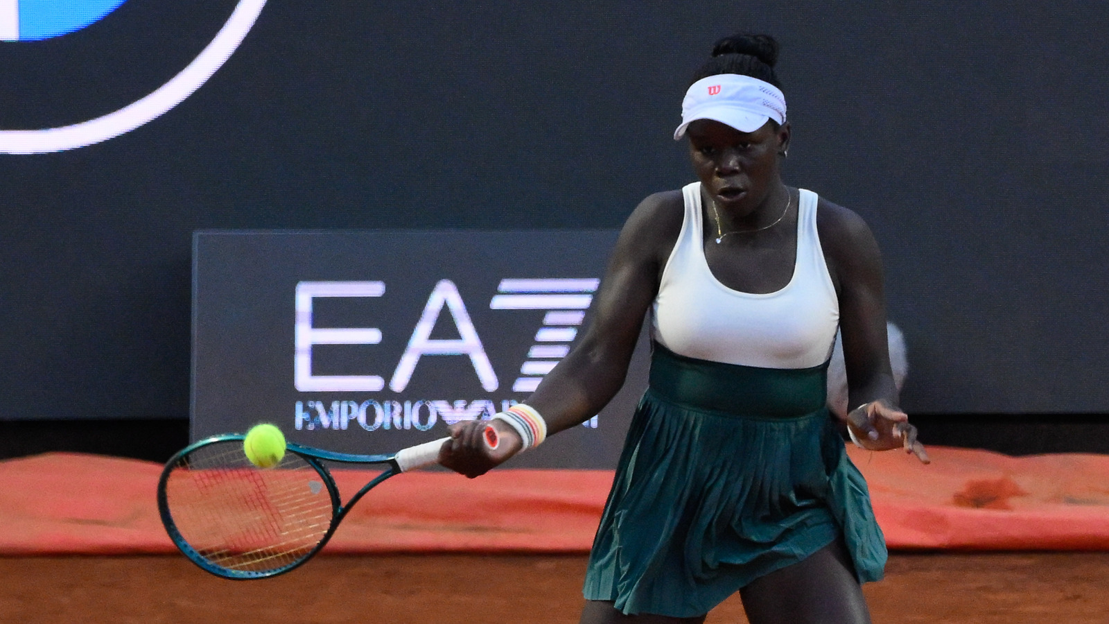 Teen sensation Victoria Mboko qualifies for first Grand Slam main draw