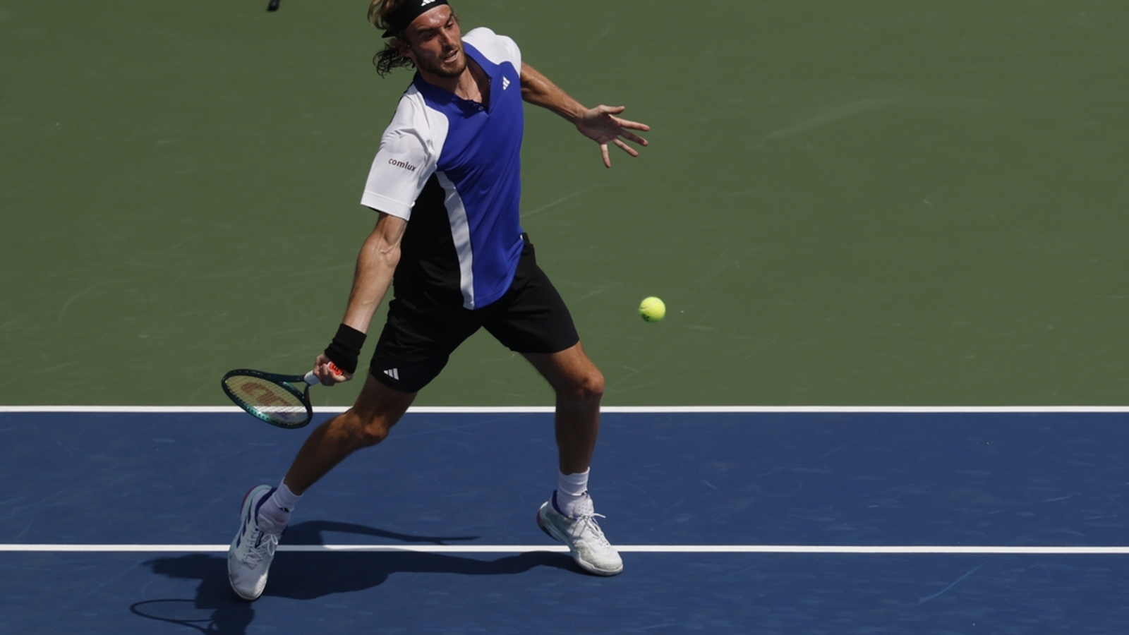 Stefanos Tsitsipas beats Felix Auger-Aliassime for Dubai crown
