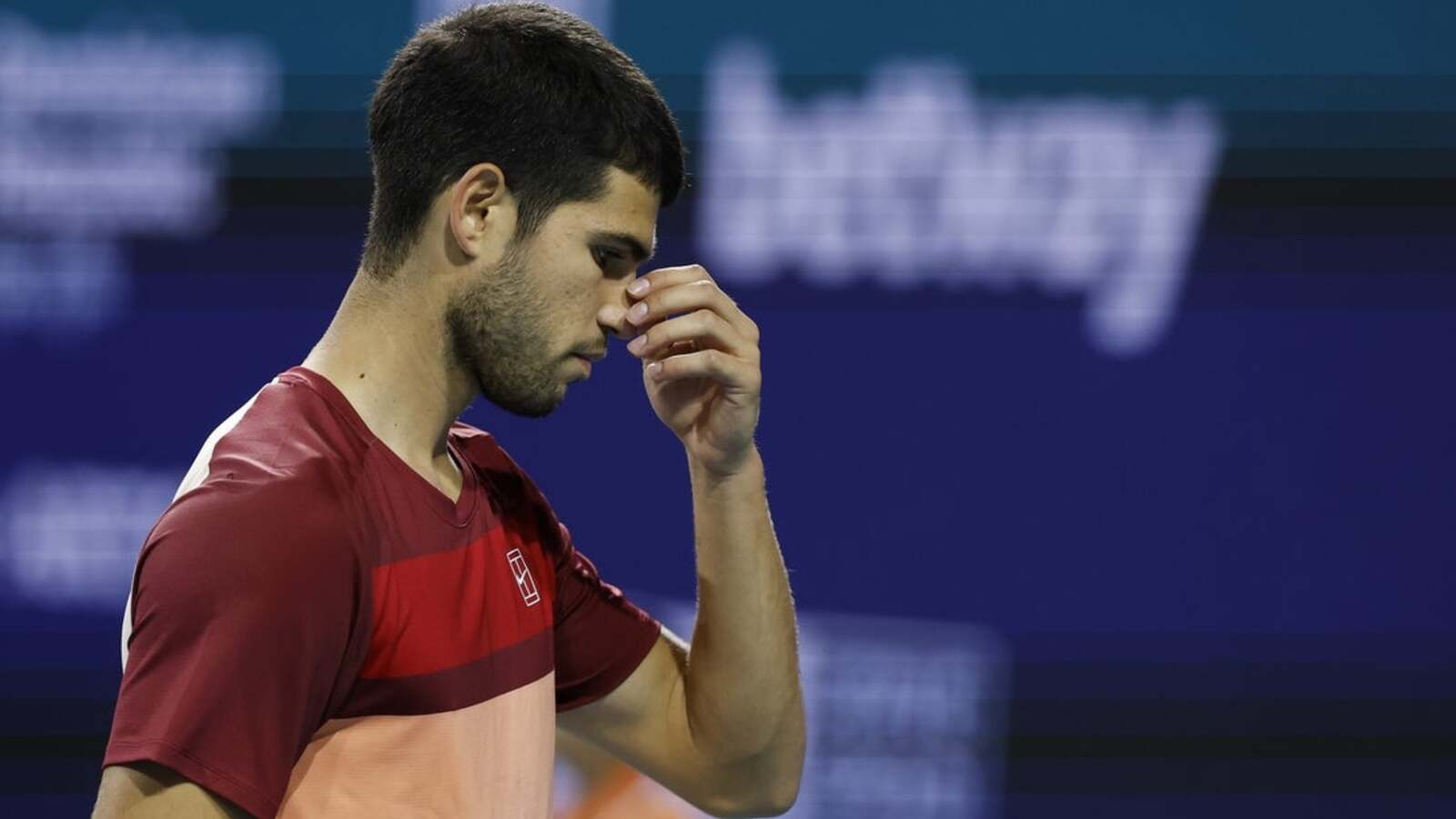 Carlos Alcaraz withdraws in Madrid with right adductor strain