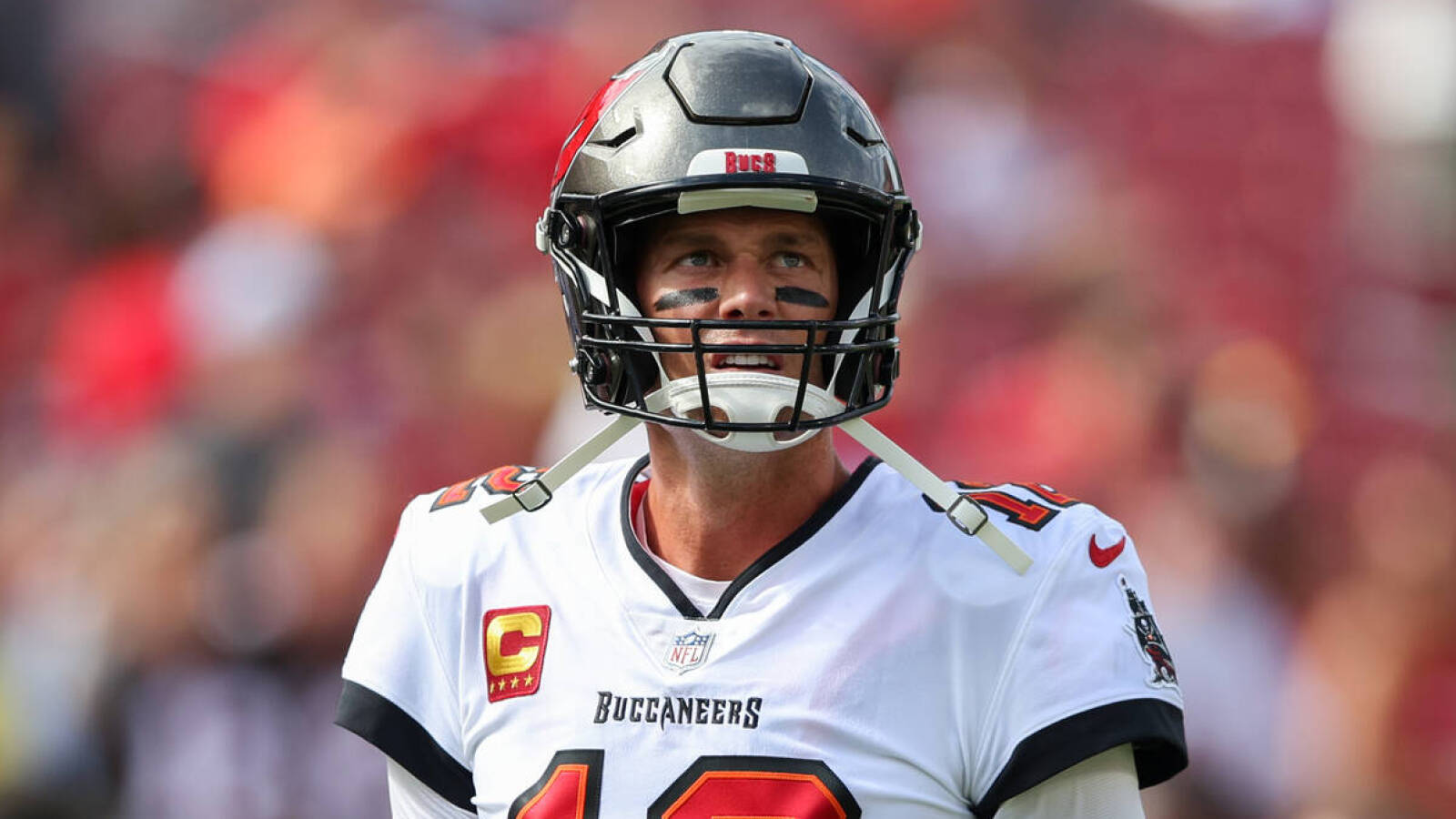 Buccaneers' Tom Brady, Gisele Bündchen reportedly hire divorce lawyers - NewsOpener