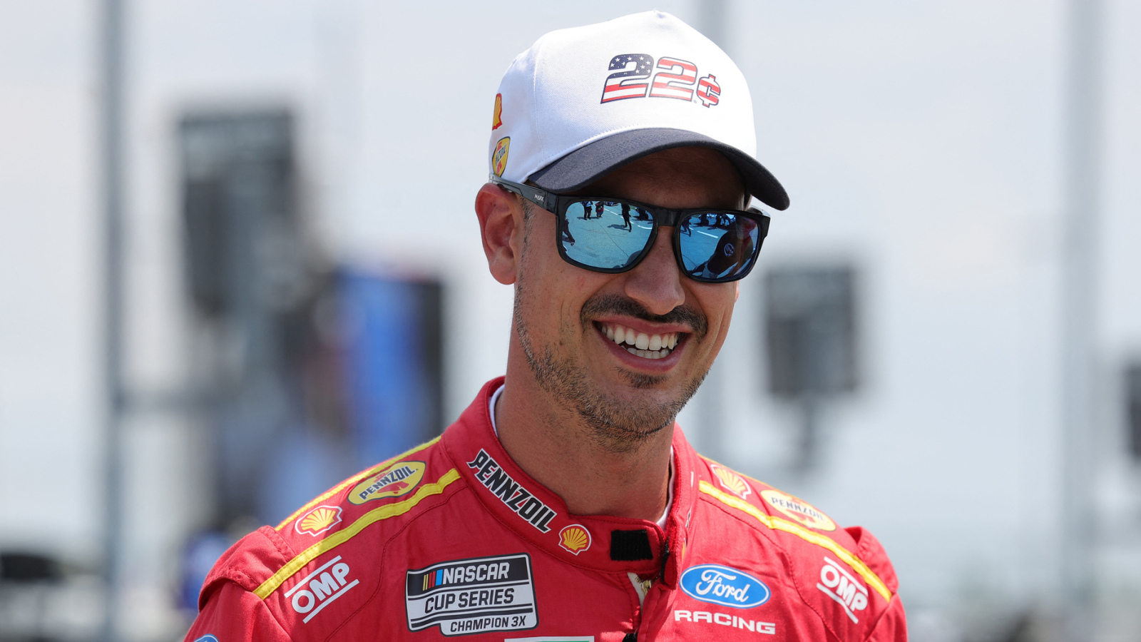 Joey Logano wins Richmond’s Cook Out 400 to boost his NASCAR playoff push