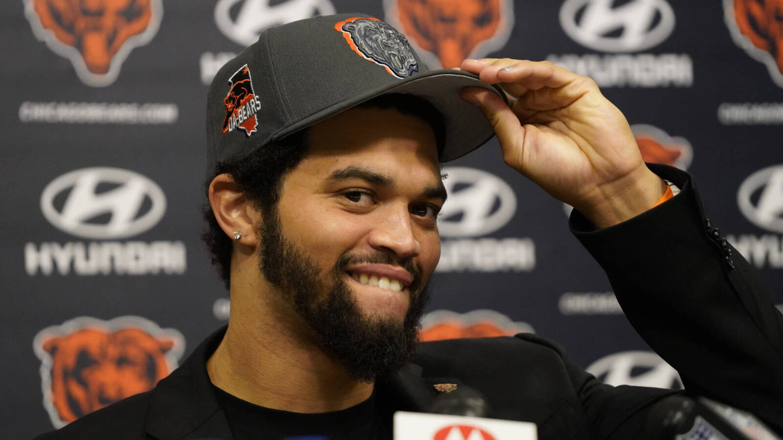 Caleb Williams sends hilarious text to punter Bears just drafted