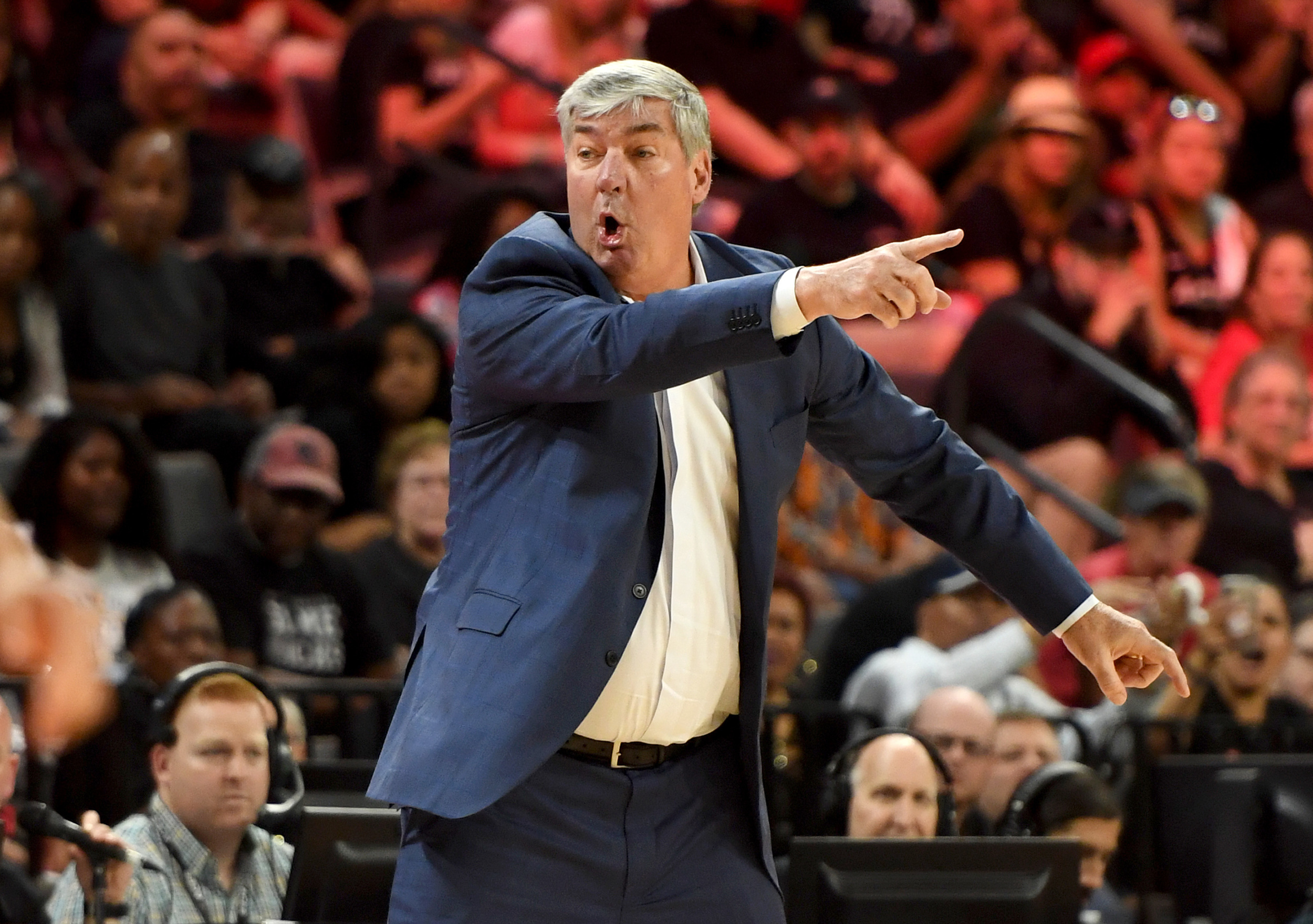 Bill Laimbeer Does Not Regret Handshake Snub Of Whiner Bulls Yardbarker