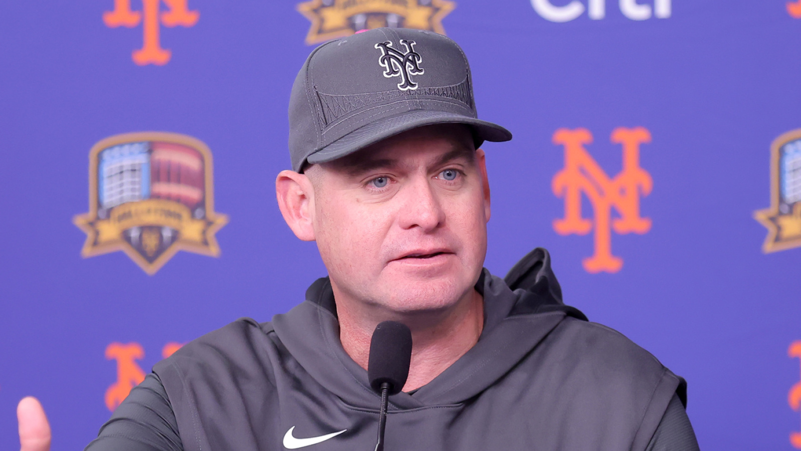 Phillies hire former Mets manager Carlos Mendoza as third base coach